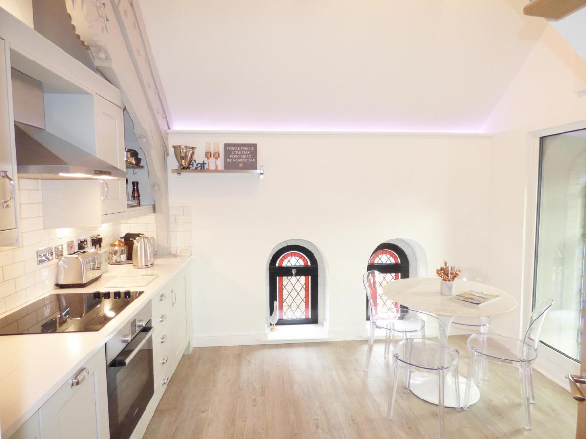 1 Chapel Place Честер Экстерьер фото
